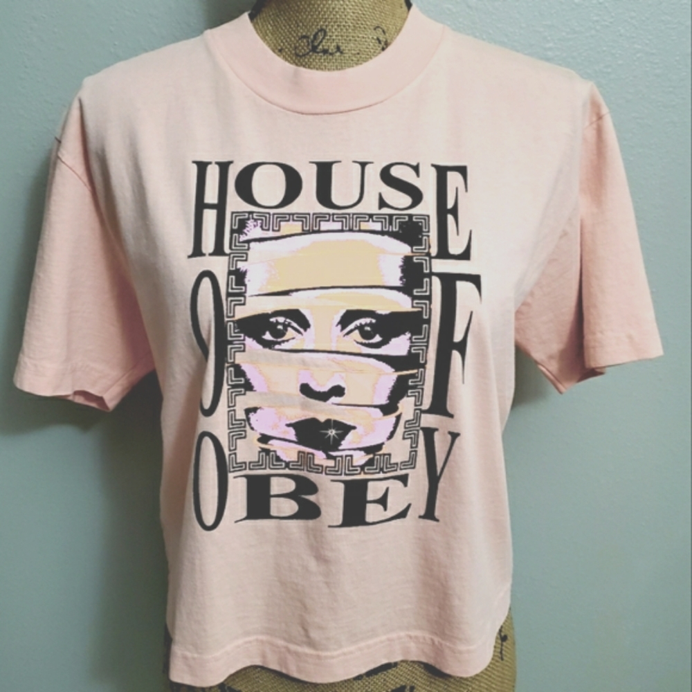 ♦️"HOUSE OF OBEY" graphic cropped T♦️